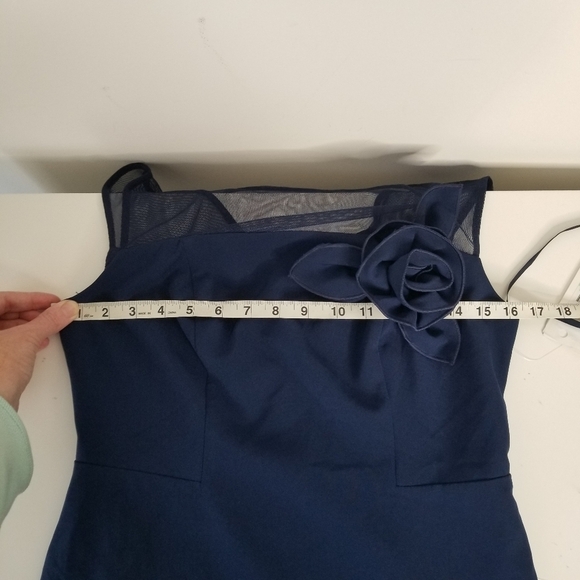 NWT Harper Rose Illusion Bateau Neck Laguna Crepe Dress Flower Detail Size 8P - Picture 10 of 16